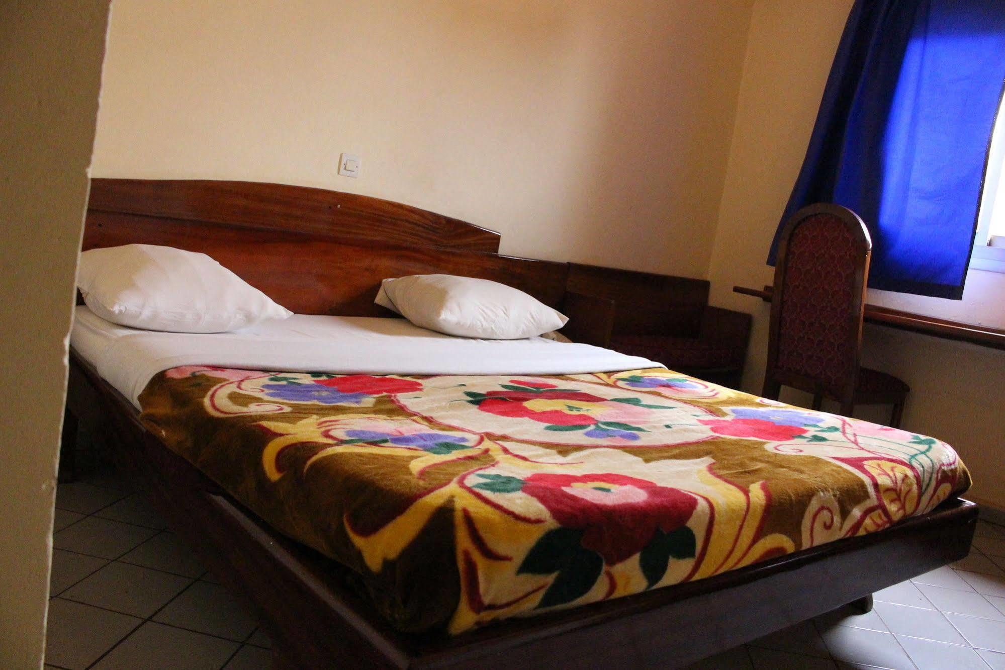 Hotel Altitel Bafoussam Exterior photo